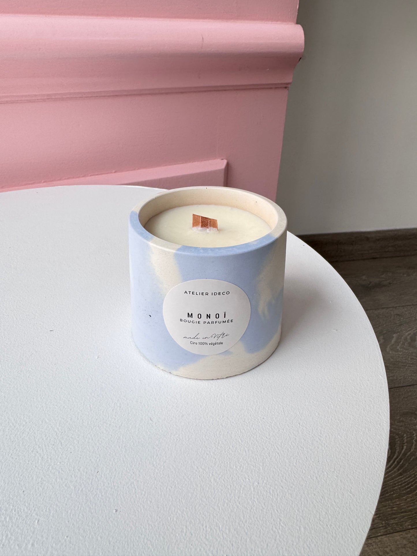 Floral candle Fleurs De MONOÏ
