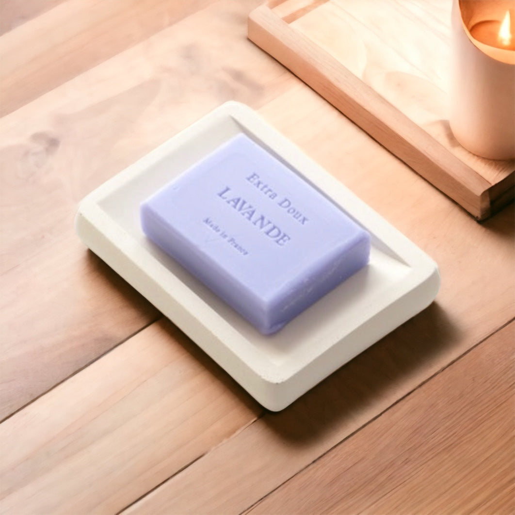 Porte savon blanc en Jesmonite - Atelier IDeco