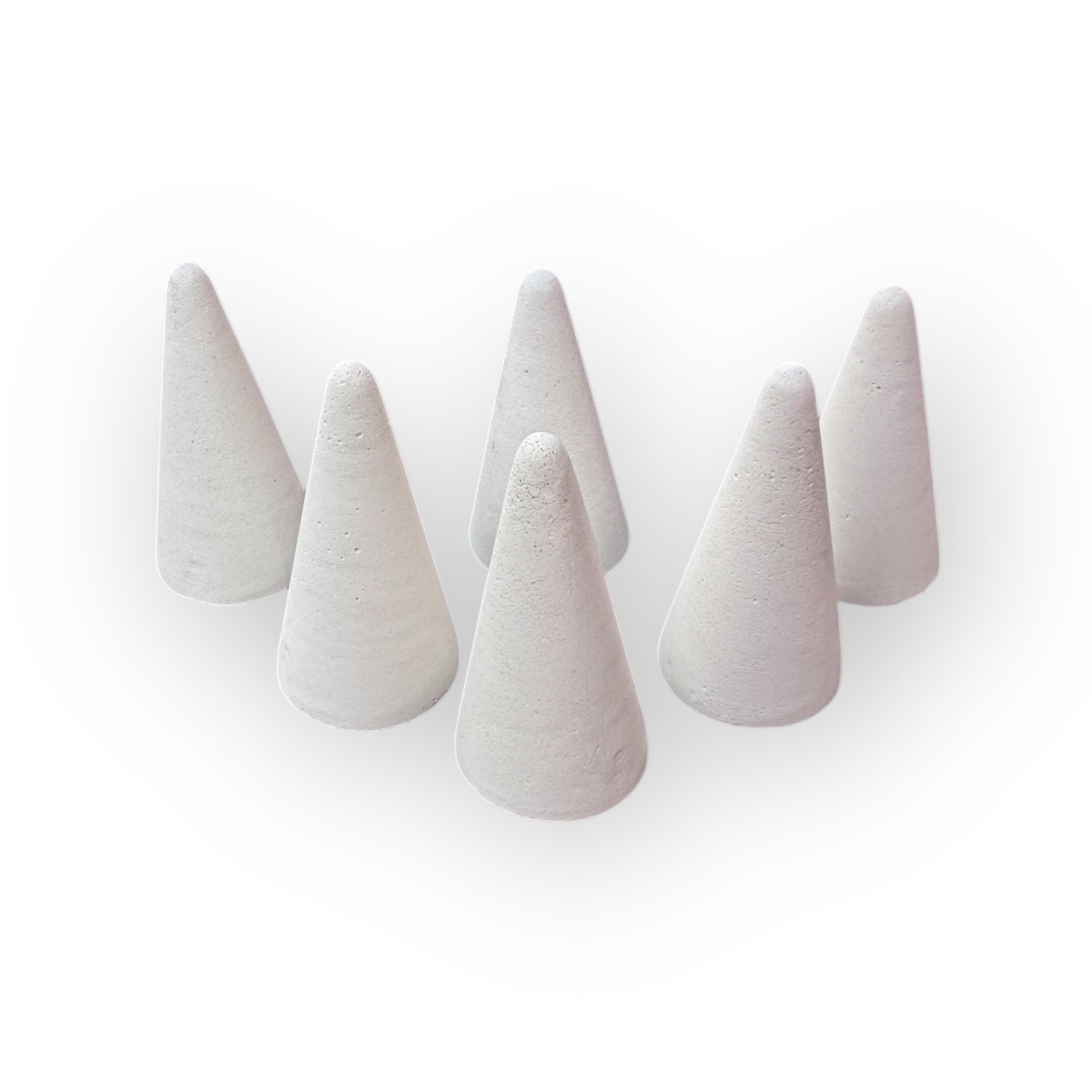 Lot de 6 cônes porte-bagues en béton blanc