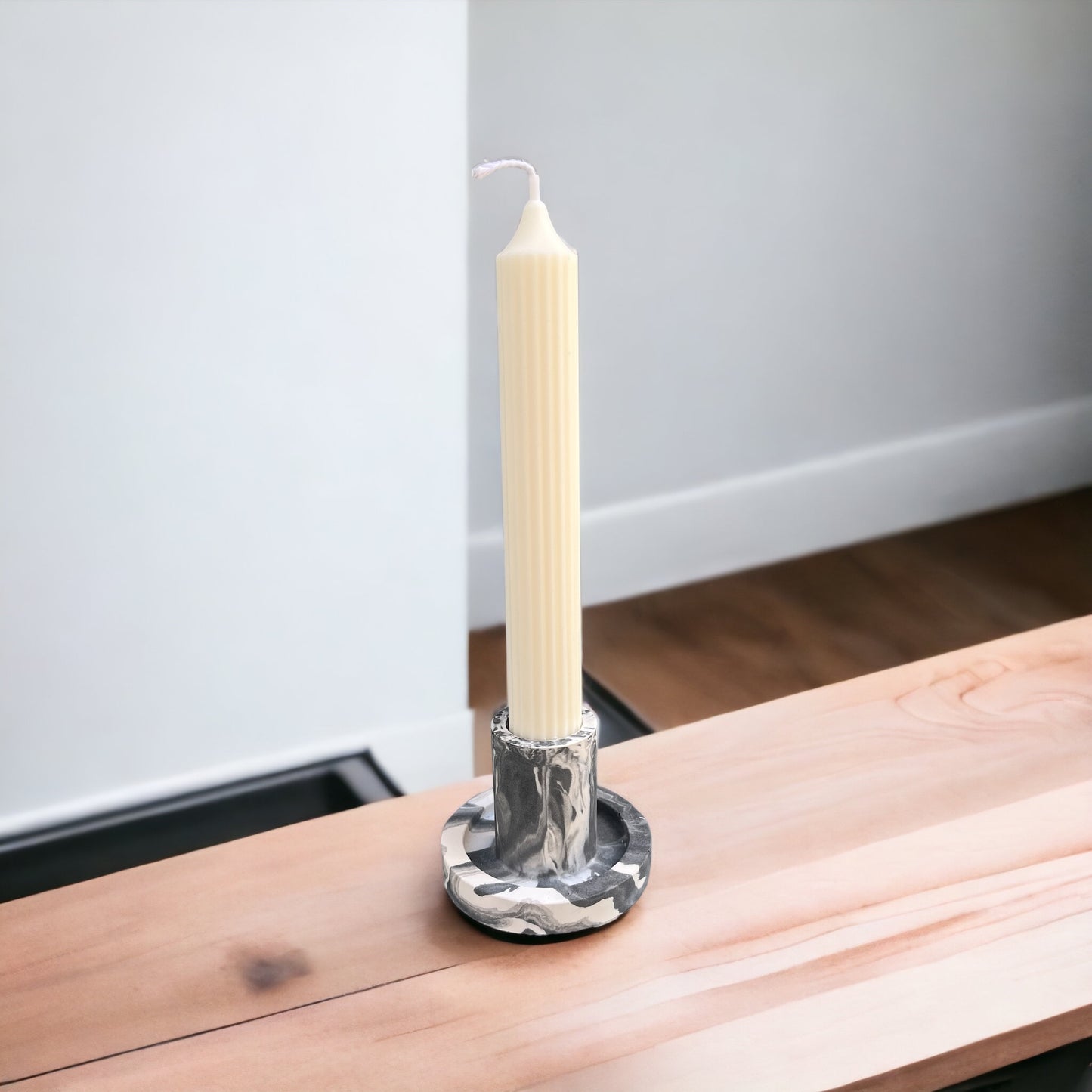 Candlestick candlestick