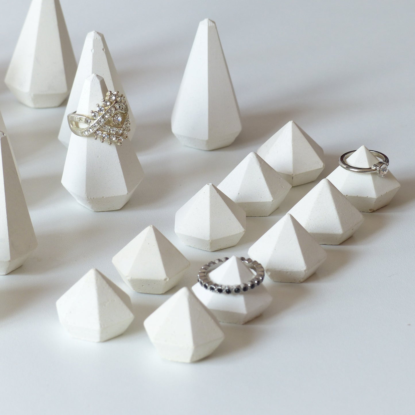 Ring display white, 30 pieces