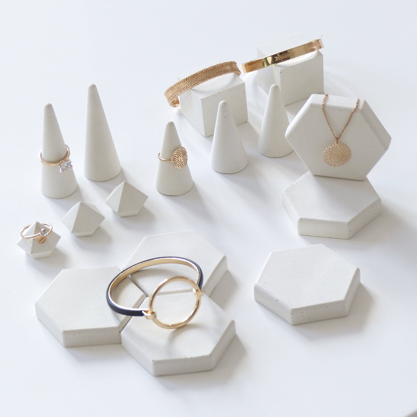 Jewelery display white, 16 pieces