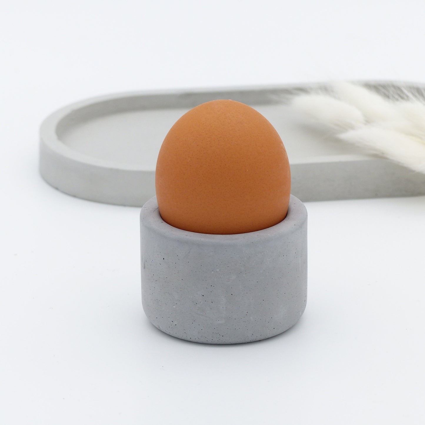 Concrete egg cup